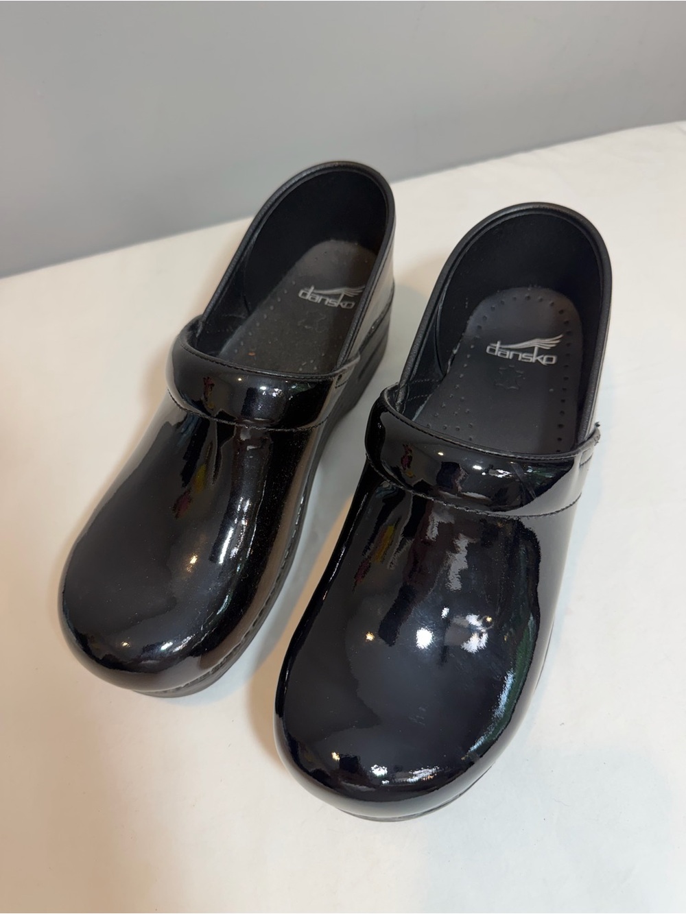 New Dansko professional black patent leather slip on clogs size 41 - Picture 2 of 11